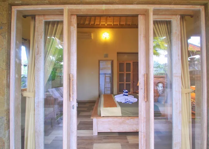 Villa The Suci Sari *